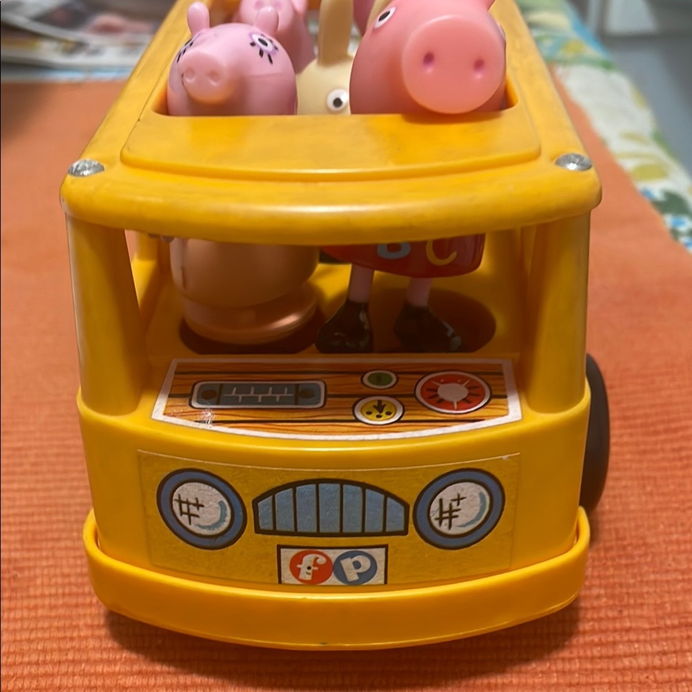Vintage Peppa Pig Mini School Bus